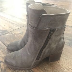 Free bird by Steven clip booties size 10